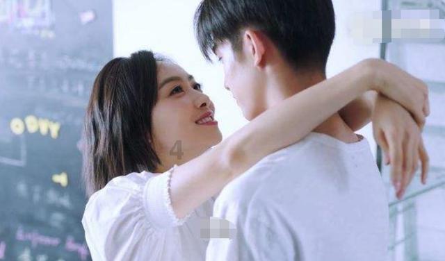《台风眼by潭石》txt无删减曹烨梁思喆【无弹窗】已完结